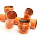 Kanalizace na cestách není taková, jako v Česku. KG potrubí to potvrzuje